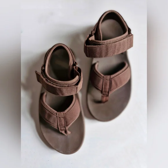 Uniqlo U lemaire Flip Flop Sandals - Picture 2 of 6